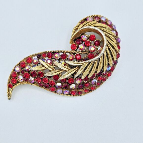 BSK Swirl Leaf Brooch Vintage Paisley Red & Red Aurora Borealis Large Estate Pin - Picture 2 of 13